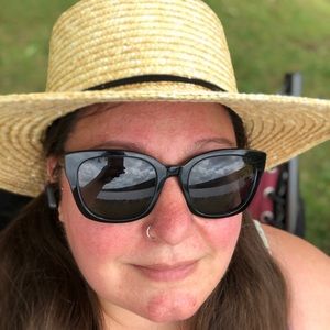 Meet your Posher, Wendy